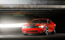 Dodge Challenger SRT        